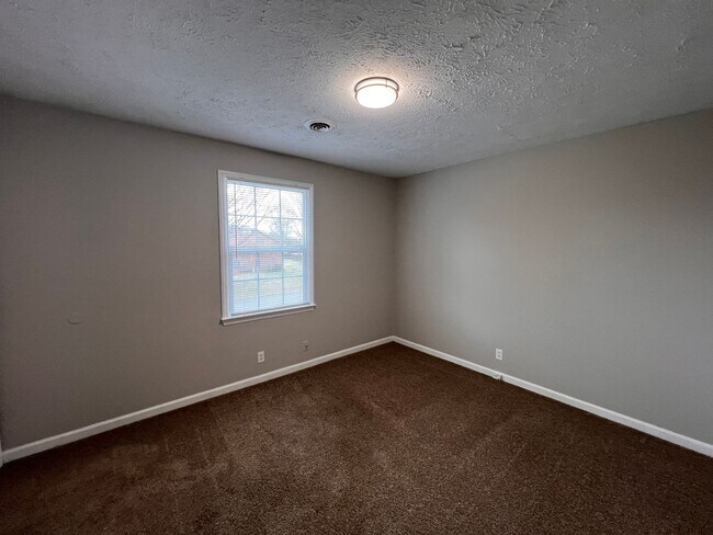 Building Photo - 502 Windellwood Cir