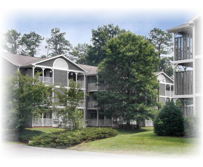 Building Photo - Forest Pointe Apartments