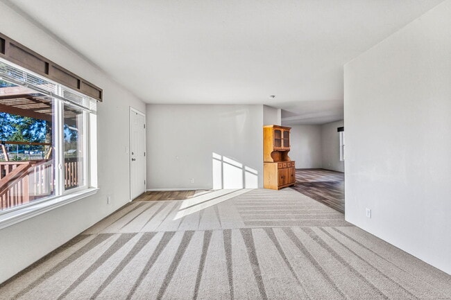 Building Photo - 7988 Marion Rd SE