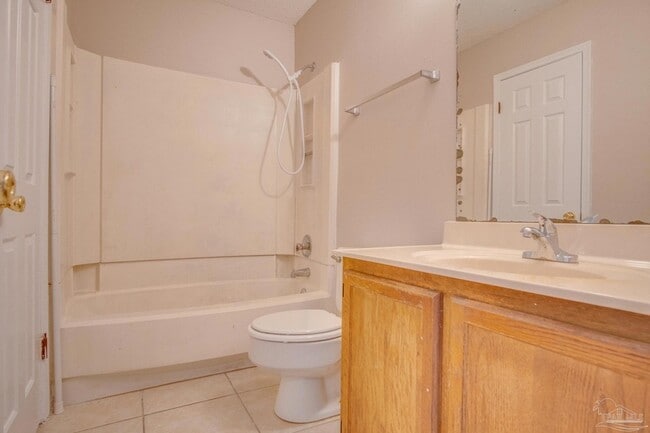 Building Photo - 3050 Belle Meade Dr