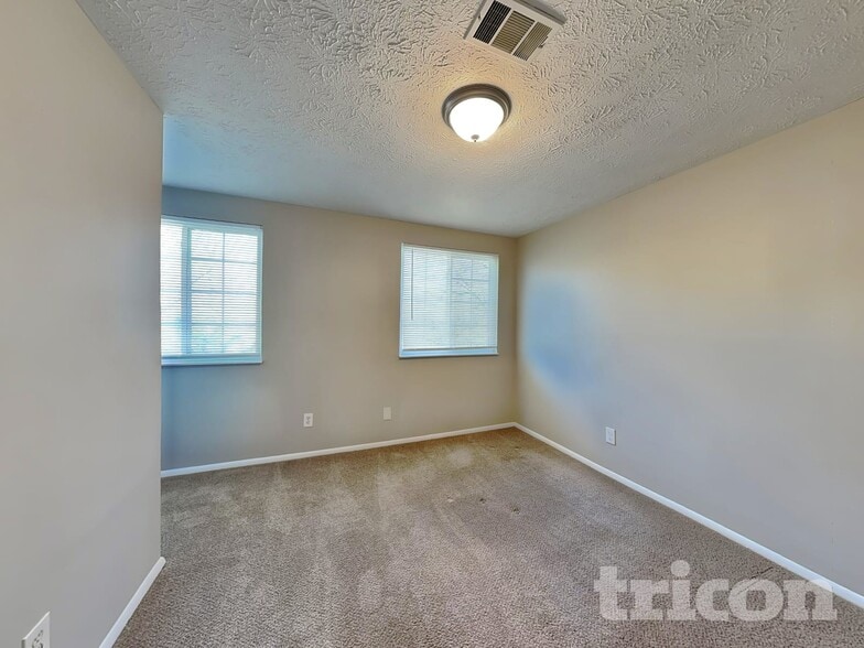 Building Photo - 5043 Stone Trace