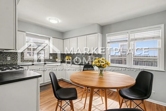 Building Photo - 2618 N Upton Ave