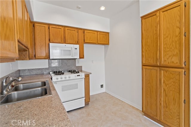 Building Photo - 1210 N Sunflower Ave