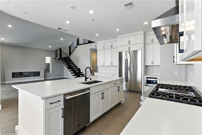 Building Photo - 10632 Rolling Vista Dr