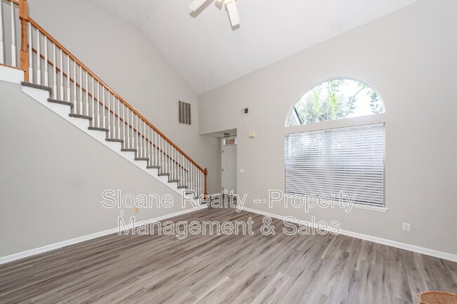 Building Photo - 458 Planters Trace Dr