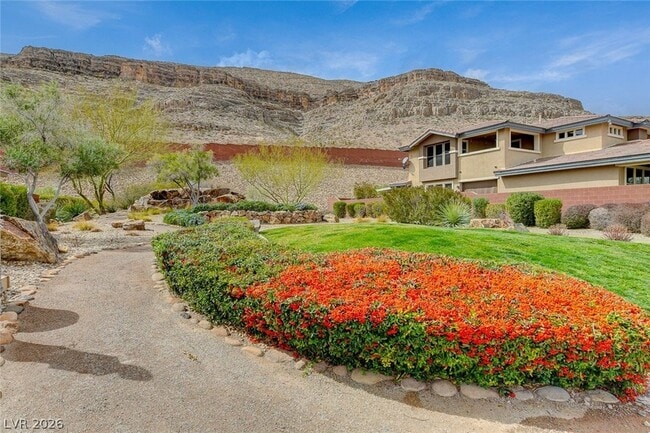 Building Photo - 10679 Country Knoll Way