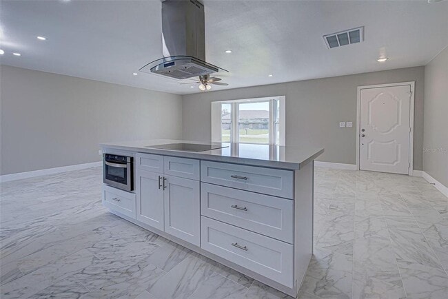 Building Photo - 7379 Snow Dr