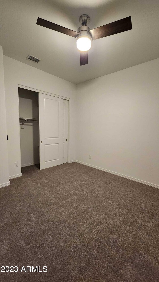 Building Photo - 14130 W El Cortez Pl