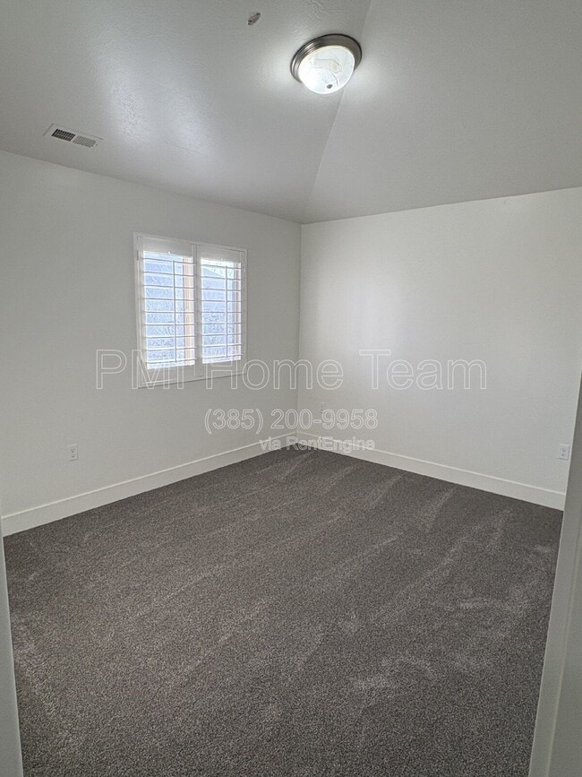 Building Photo - 651 W 1900 S