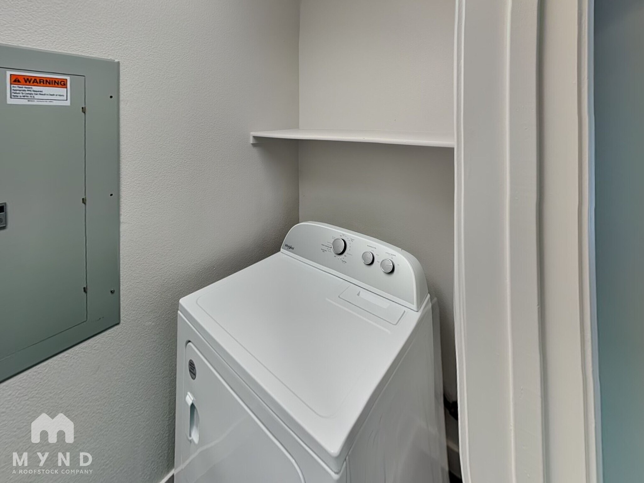 Building Photo - 68 E Serene Ave