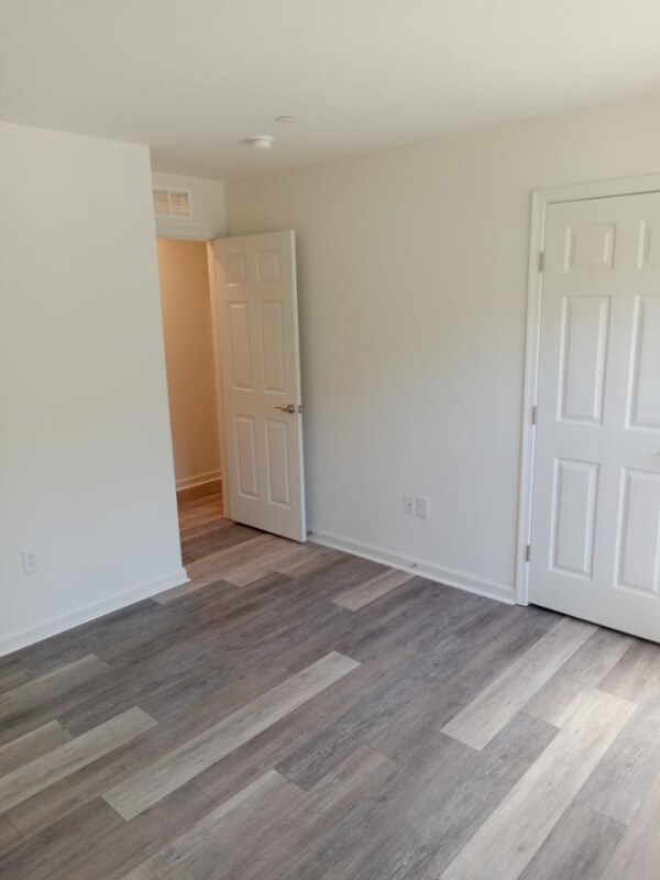 Building Photo - 119 Cecil Rd