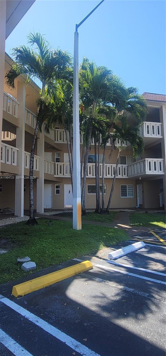 Building Photo - 7430 Miami Lakes Dr