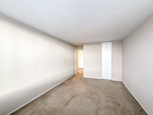 Building Photo - 4334 N Hazel St