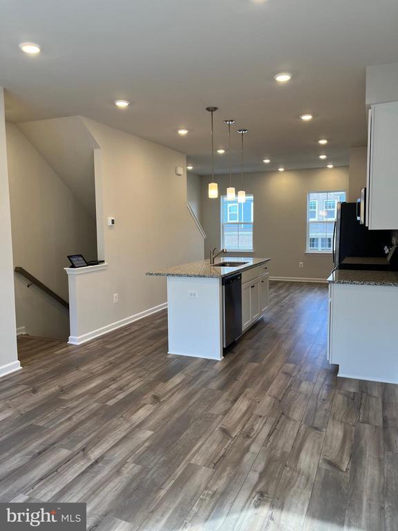 Building Photo - 306 Watercourse Dr