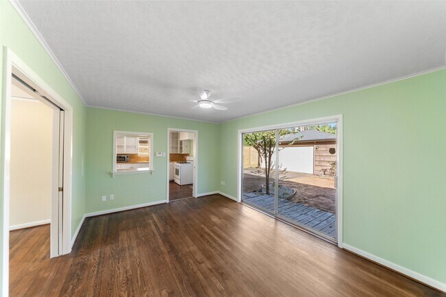 Building Photo - 4614 Merwin St