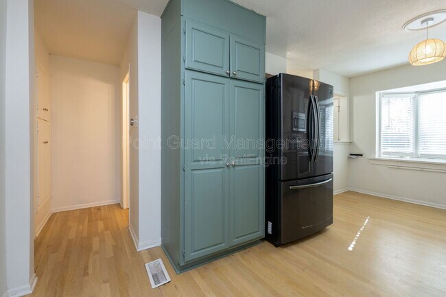 Building Photo - 6002 E 8th St N