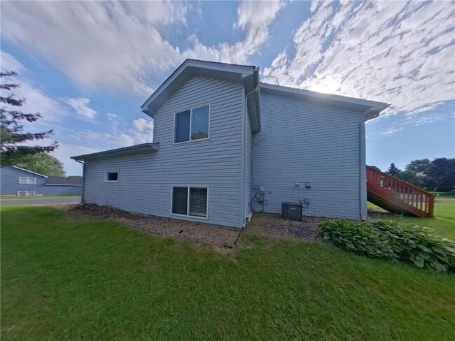 Building Photo - 2094 French Trace Ave