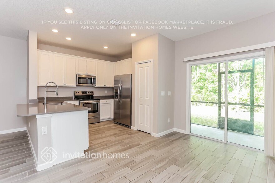 Building Photo - 13285 Shore Grass Dr