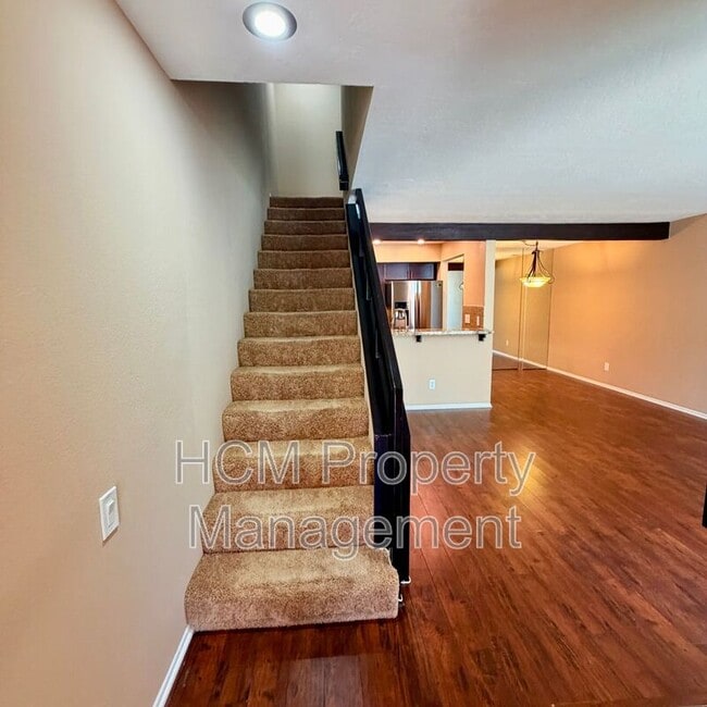 Building Photo - 25761 Le Parc