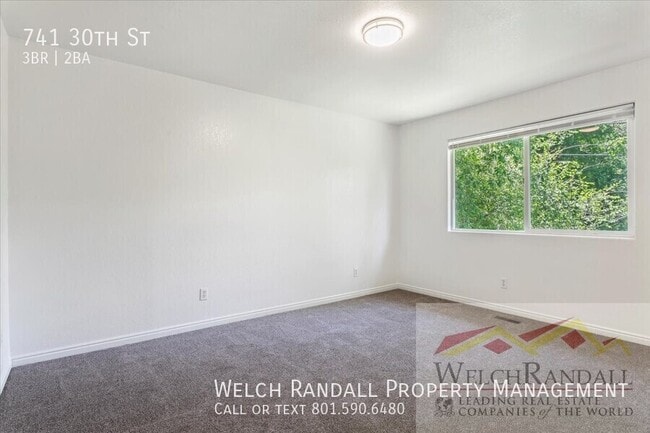 Building Photo - 741 30th St