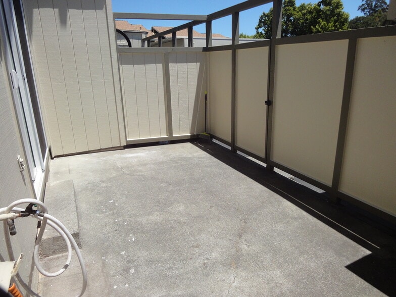 Building Photo - 13B Oliva Dr
