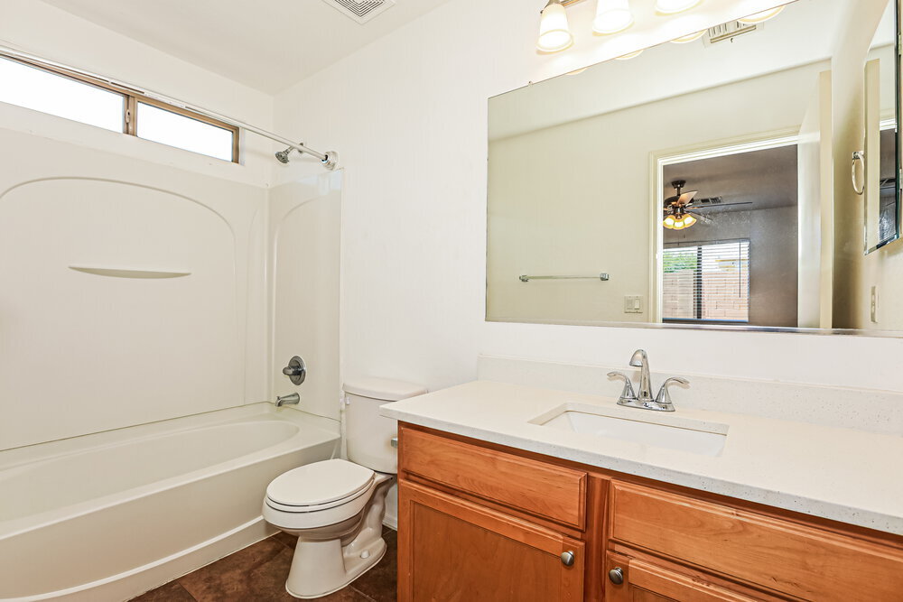Building Photo - 286 W Santa Gertrudis Trl