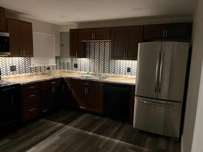 Building Photo - 5645 Botkins Rd