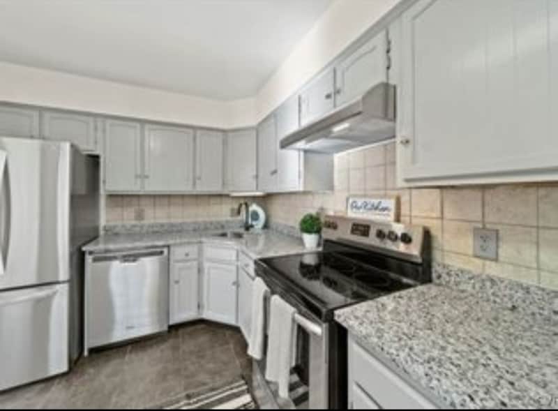 Building Photo - 1650 Heritage Hill Dr