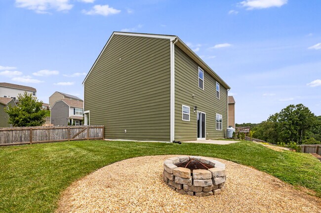 Building Photo - 206 Marathon Ln