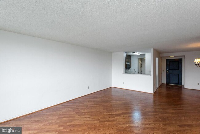 Building Photo - 6101 Edsall Rd