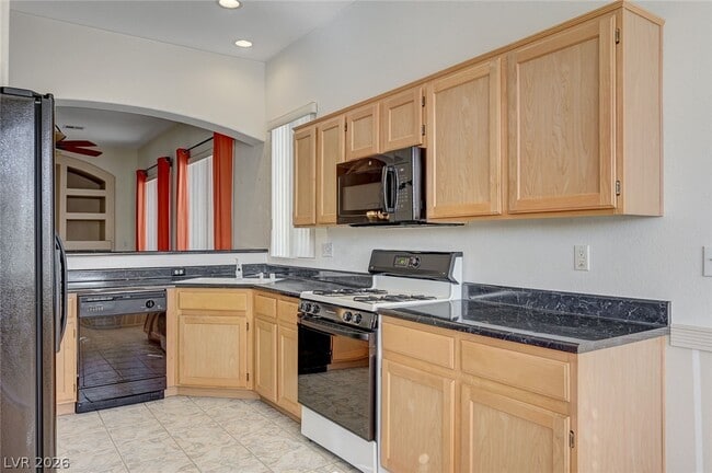 Building Photo - 9197 Grey Pebble Ct