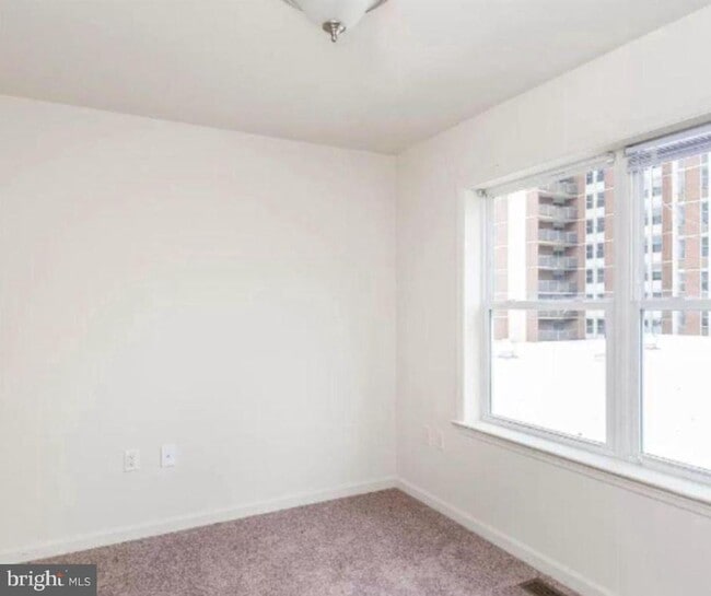 Building Photo - 5237 Crowson Ave