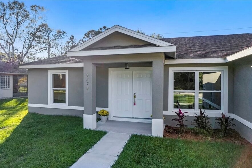 Building Photo - 8575 99th Ct