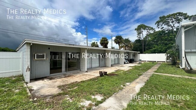 Building Photo - 1010 N Fiske Blvd