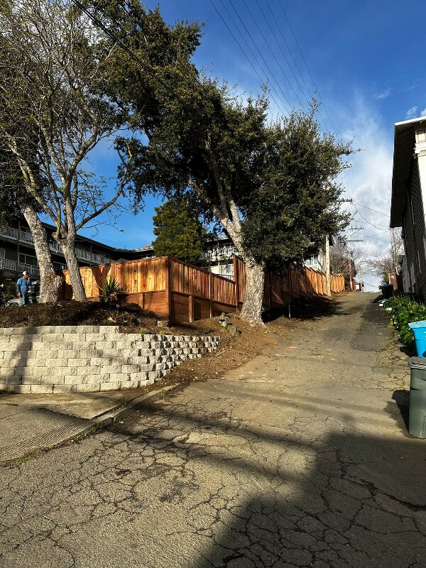 Building Photo - 611 Virginia St