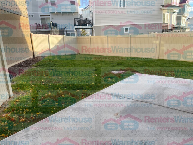 Building Photo - 3186 W 2400 N