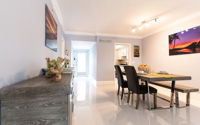 Building Photo - 3100 S Ocean Blvd