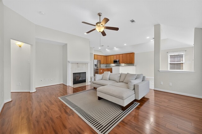 Building Photo - 9511 Mankay Ln