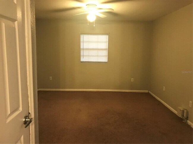 Building Photo - 4012 W Fairview Heights