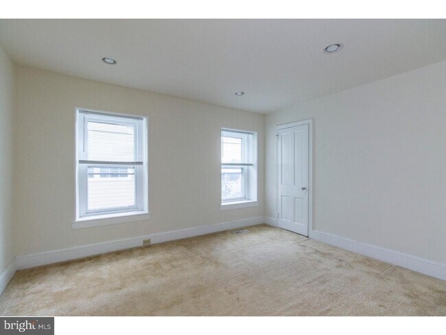 Building Photo - 4415 Manayunk Ave