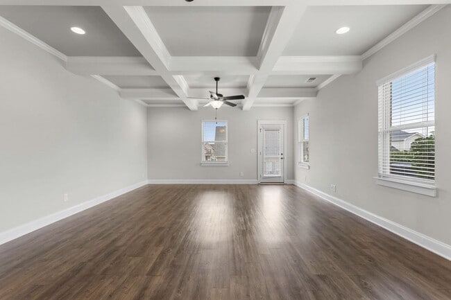 Building Photo - 3BR Home with Bonus Loft & Spa-Inspired Pr...