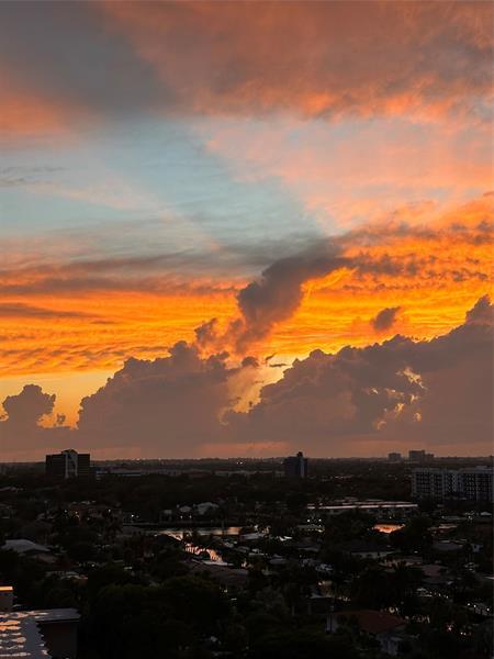Building Photo - 1900 S Ocean Blvd
