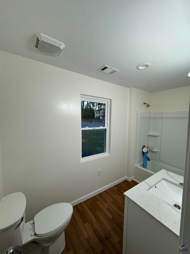 Building Photo - 104 Acorn Ridge Ct
