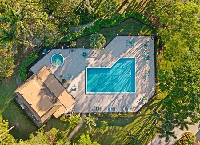 Building Photo - 413 Augusta Blvd