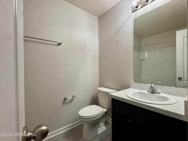 Building Photo - 3992 Vlg Vw Ln