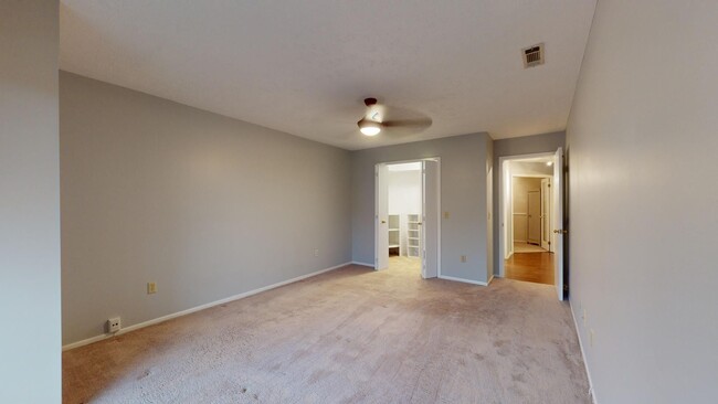 Building Photo - Broadview Heights 1 Bedroom Condo