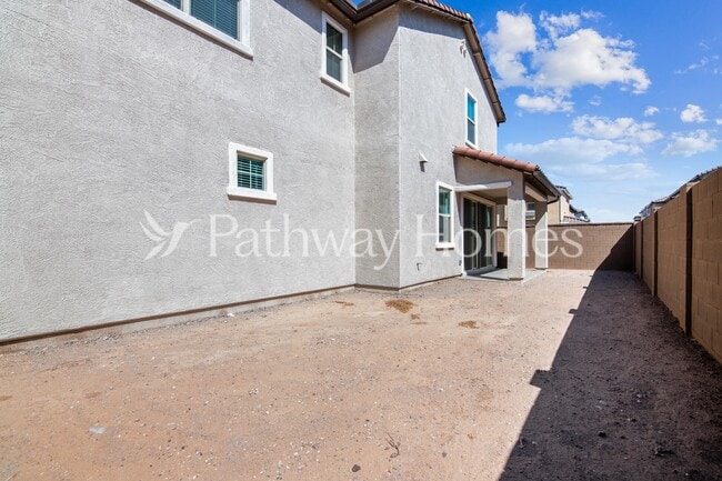 Building Photo - 9915 E Tiburon Ave