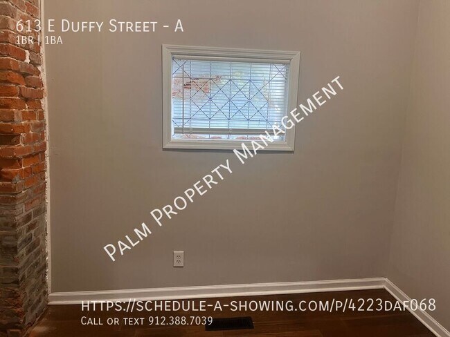 Building Photo - 613 E Duffy St