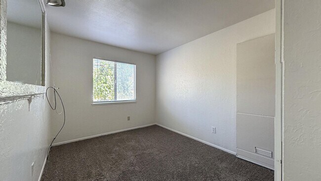 Building Photo - 11231 Reddiford Ct