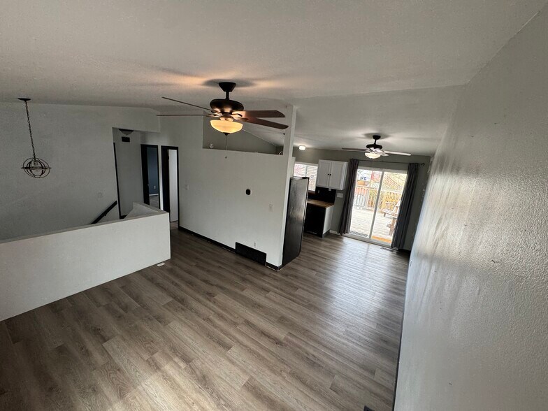 Building Photo - 7624 Montarbor Dr